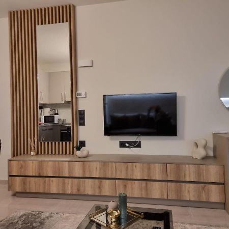Iris City Center Premium Studio Thessaloníki Exteriör bild