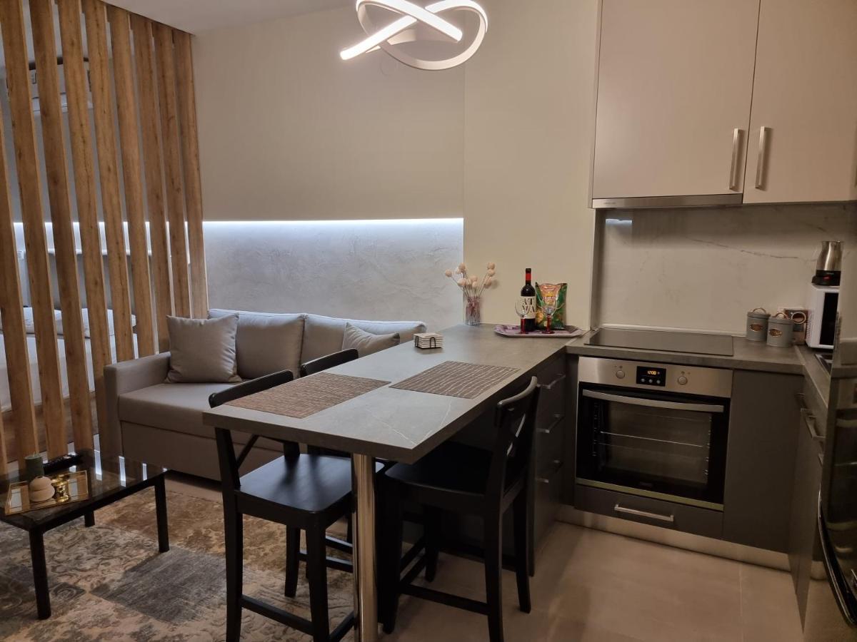 Iris City Center Premium Studio Thessaloníki Exteriör bild